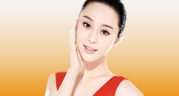 คลินิกนริทร์-พิลัมภา ความงามเหนือระดับที่ใครก็สั่งได้ บริการ Light therapy (LED+mask+Cryo) เหมาะกับผิวที่เป็นสิวง่าย
